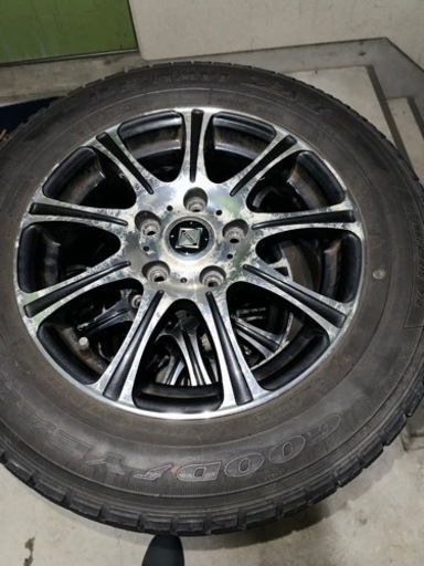 16センチのアルミリムを備えたラフカー