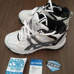 asics TIGON スノーシューズ　スノトレ　男女OKの画像