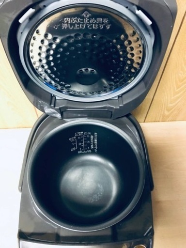 ⑤1047番 象印✨ジャー炊飯器✨NP-VB10‼️