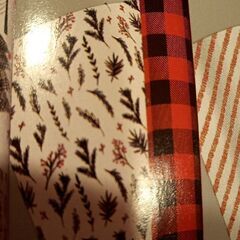 お値下げ!新品未使用　クリスマス　コストコ　12mラッピングペーパー　包装紙の画像