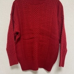 【値下げしました】キーネック　ニットの画像