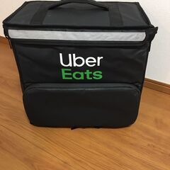 取引中　ウーバーイーツ　かばん　uber eats配達デリバリーの画像