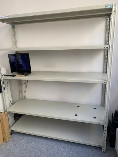 青葉台駅前までトラック等で引き取りに来ていただける方、ご連絡いただけますでしょうか。棚