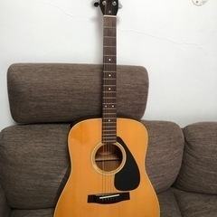 茶色　ギター　🎸