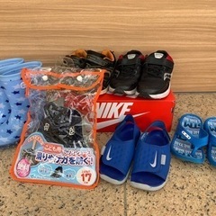 NIKEサッカニー　マリンシューズ等まとめて　17-18cm