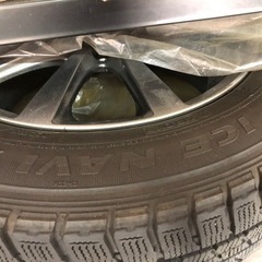 スタッドレスタイヤホイール205/60R16 4本の画像