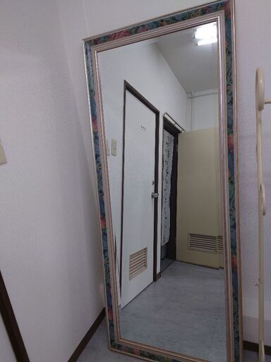 28日まで　鏡　ミラー