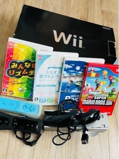 Wii本体+ ソフト×4つ