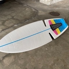 サーフボード型リップスティック RIP SURF ( リップサーフ ）