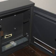 ユニソン 壁付け郵便ポスト ante アンテ 右開き ブラック 未使用の画像