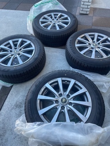 問い合わせ中　ミニバン　スタッドレスタイヤ