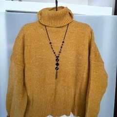 可愛い　タートル　セーター　の画像