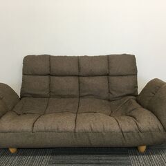 ブラウン・リクライニングローソファー