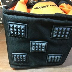 【RH-7186】中古美品 Snap-on スナップオン ツールバック 黒 ブラック W35×D13×H26cm 工具ケース 工具バッグ Snap-on スナップオン スチールケース ツールボックス 工具箱 カーキ系