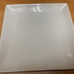 角皿　白　未使用　21cm 正方形