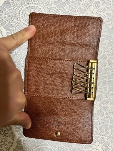 シリアルナンバーの写真追加しました《正規品》ルイヴィトン モノグラム ミュルティクレ 6 キーケース