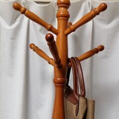 木製コートハンガー(ポールスタンド)　高さ183cm /126cm 調節できる☆ハンガーラックの画像