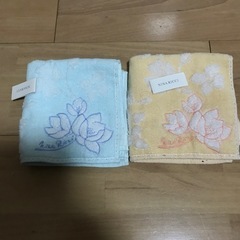 ハンドタオル　ニナリッチ　2枚セット