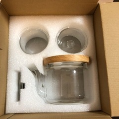 新品未使用　IwaiLoft 耐熱ガラス製ティーポット　茶漉し付きの画像