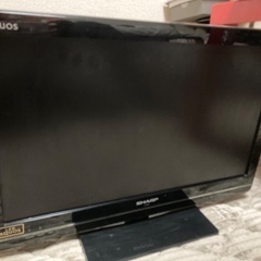 液晶カラーテレビ　SHARP 22型