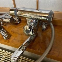【浴室水栓セット】浴室水栓と壁付サーモスタット混合水栓 の画像
