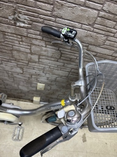 クリスマスSALE 東京23区配達無料　新基準　ブリヂストン　アシスタ　8.9Ah リチウム 電動自転車 中古　67