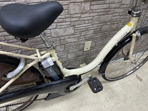 クリスマスSALE 東京23区配達無料　新基準　ブリヂストン　アシスタ　8.9Ah リチウム 電動自転車 中古　68