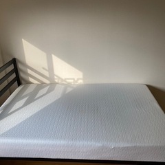 【4000円】 ベッド　セミダブル　本日17時までの画像