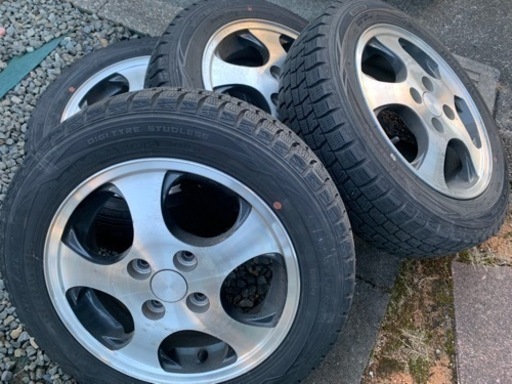 スタッドレスタイヤ　155/65r14