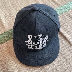 某プロサーファーとデザイナーコラボの帽子新品の画像