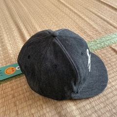 某プロサーファーとデザイナーコラボの帽子新品の画像