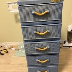 衣装収納　タンス