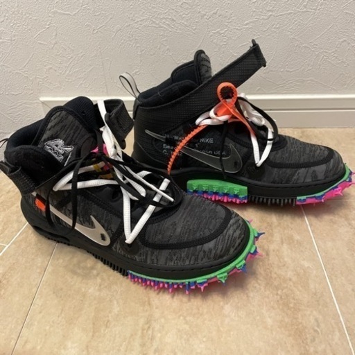 NIKE 話題の一足