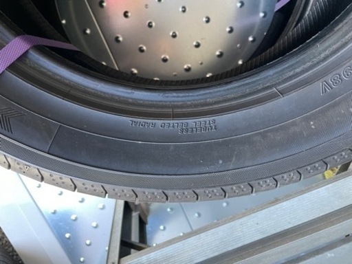 225/55R18 ヨコハマBluEarth RV-02 4本セット