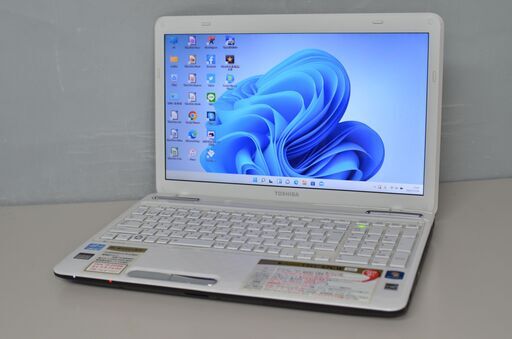 最新Windows11+office 新品爆速SSD256GB 東芝dynabook T351/57CW 高性能core i5-2410M/メモリ8GB/無線内蔵/15.6インチ/ブルーレイ搭載