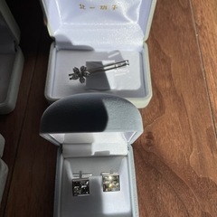 新品北一硝子ネクタイピンカフスの画像