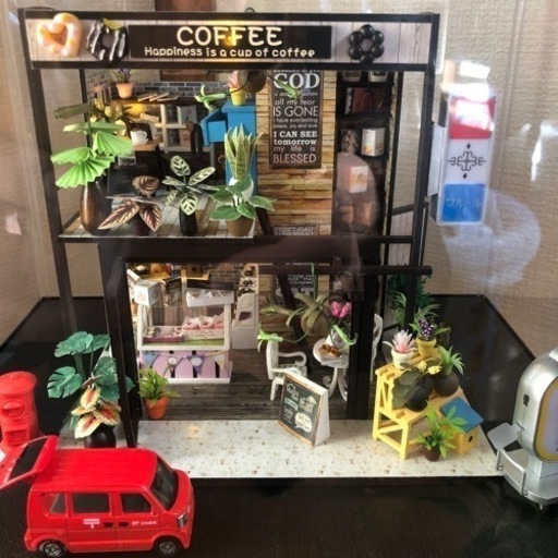 コーヒーショップドールハウス　手作りです。