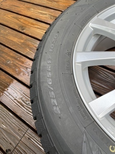 TOYO TYRE スタッドレス 225/65R/17 1020(国産車用)