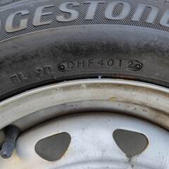 スタッドレスタイヤ 4本セット 175/65R14 ブリジストンの画像