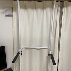 ぶら下がり健康器　懸垂器