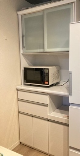 マナベインテリアハーツで購入した【古賀家具】の食器棚(幅90cm)✨