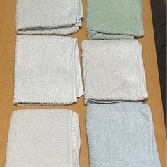 タオル各種まとめ売り 雑巾等にどうぞ12枚プラス新品の貰い物ですがプレゼントの画像