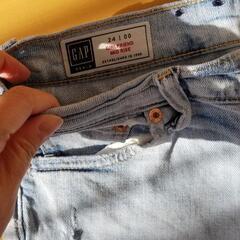 GAP ダメージジーンズ ガーフフレンド 24インチの画像