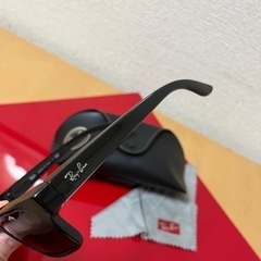 Ray-Ban サングラスの画像