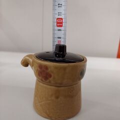 陶器の醤油さし 又は 液体調味料入れの画像