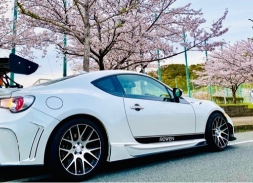 5本穴 タイヤホイル Lxryhanes 18インチ(9 J !) 【値下中】