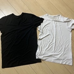 新品　ユニクロヒートテック　メンズ　長袖　おまけ付きの画像