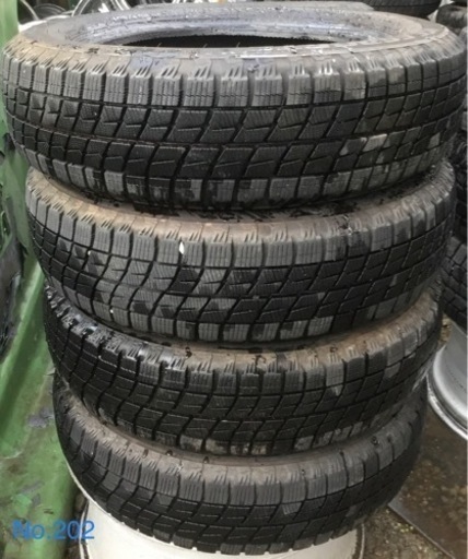 スタッドレスタイヤ ４本