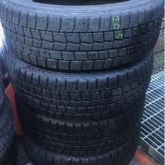 DUNLOP スタッドレスタイヤ　４本　タイヤのみ