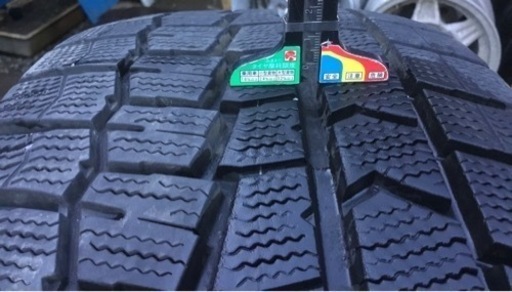 タイヤのみ　スタッドレス　DUNLOP 18インチ